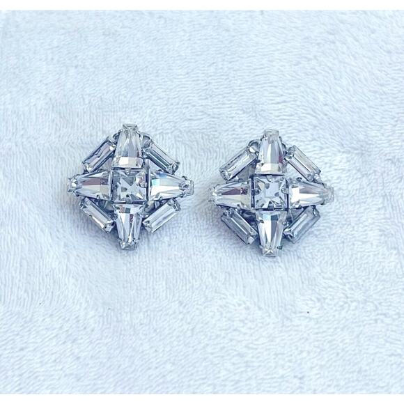 Vintage WEISS Earrings Mid Century Rhinestone Clip-on Baguette Formal Bride - Picture 3 of 8